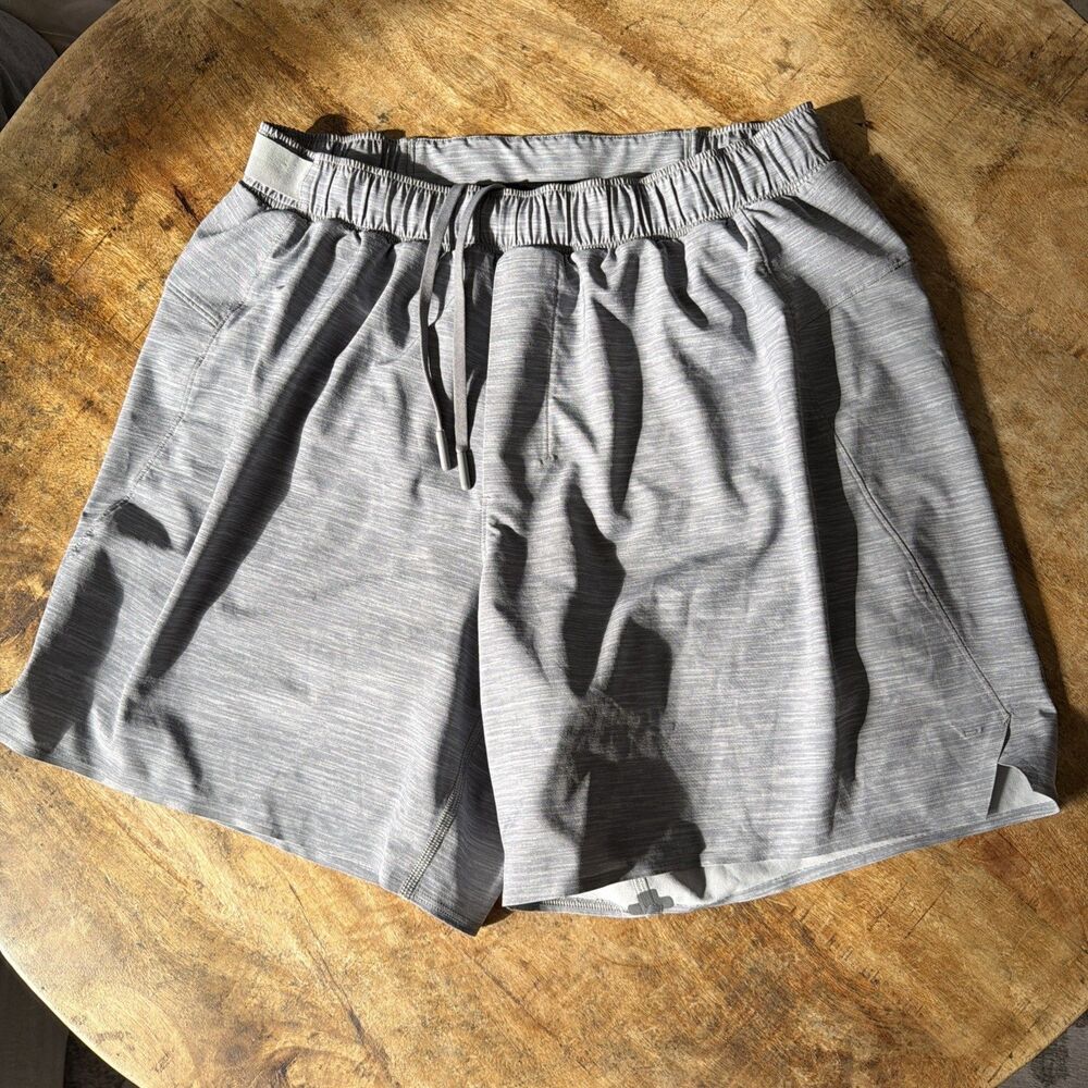 Lululemon 6" Lined Surge Shorts Men Size Medium Heathered Gray Drawstring